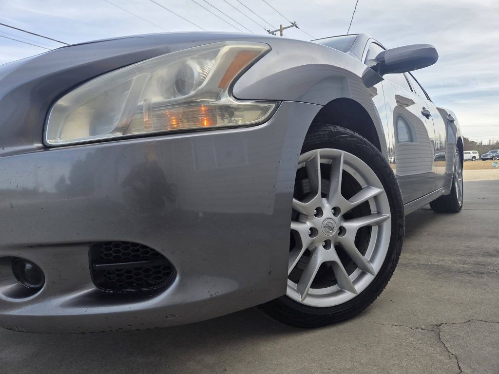 2014 Nissan Maxima Image 2