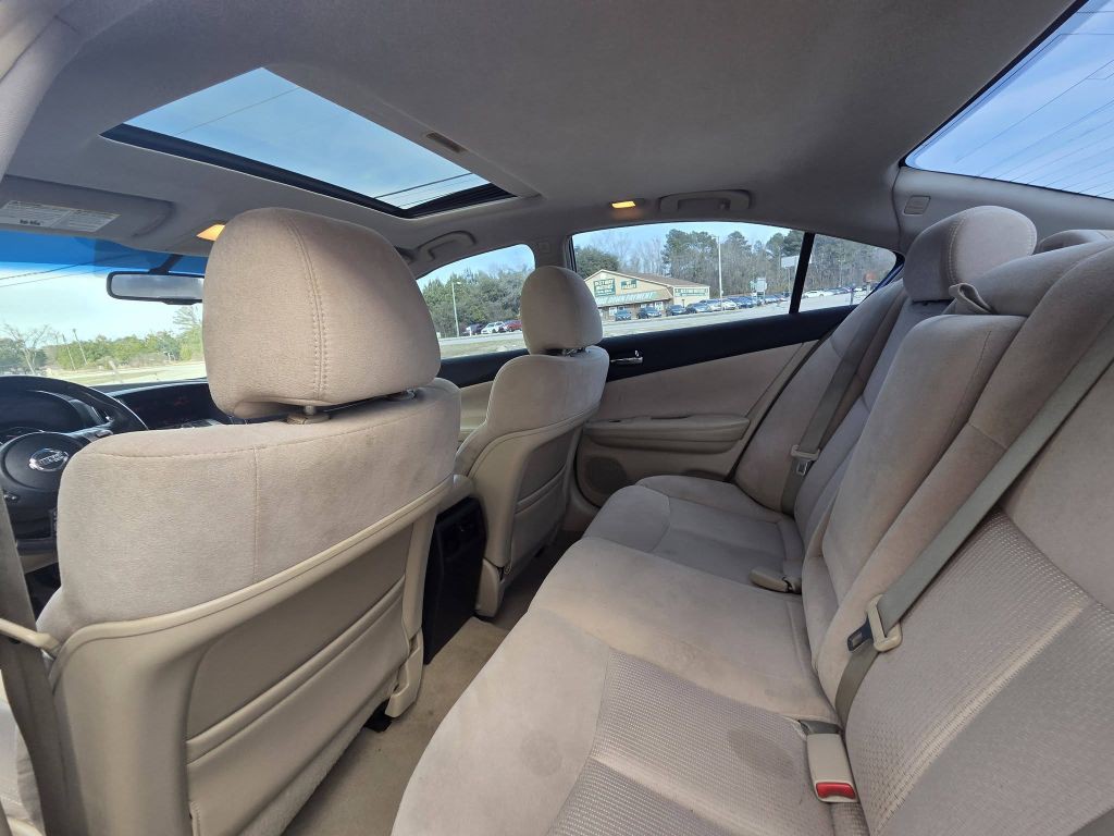 2014 Nissan Maxima Image 12