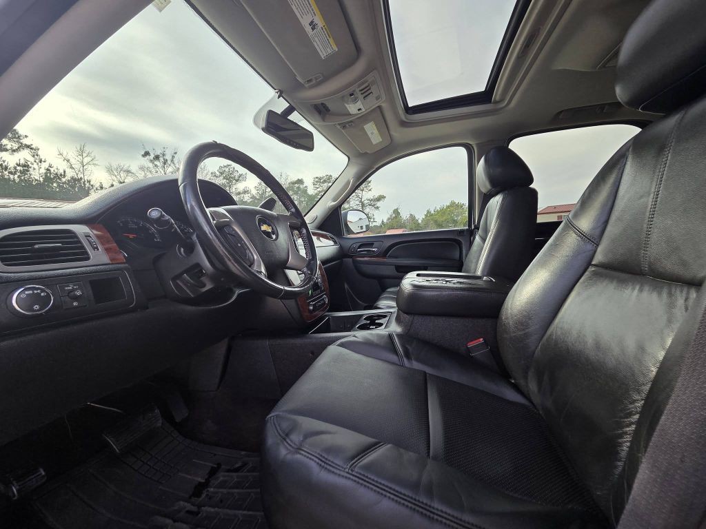 2012 Chevrolet Tahoe Image 11