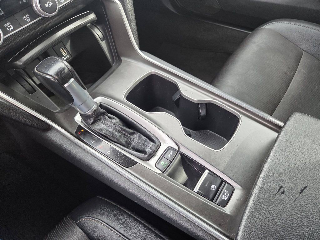 2019 Honda Accord Image 16