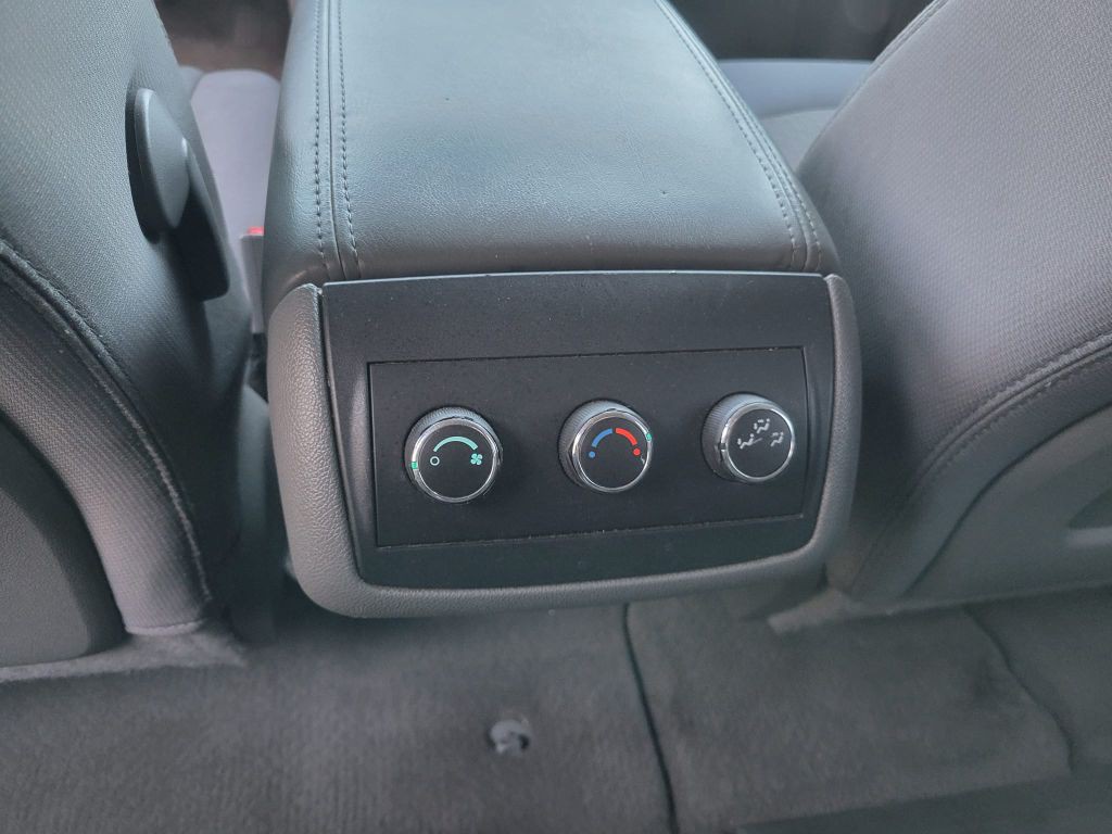 2012 Chevrolet Traverse Image 15