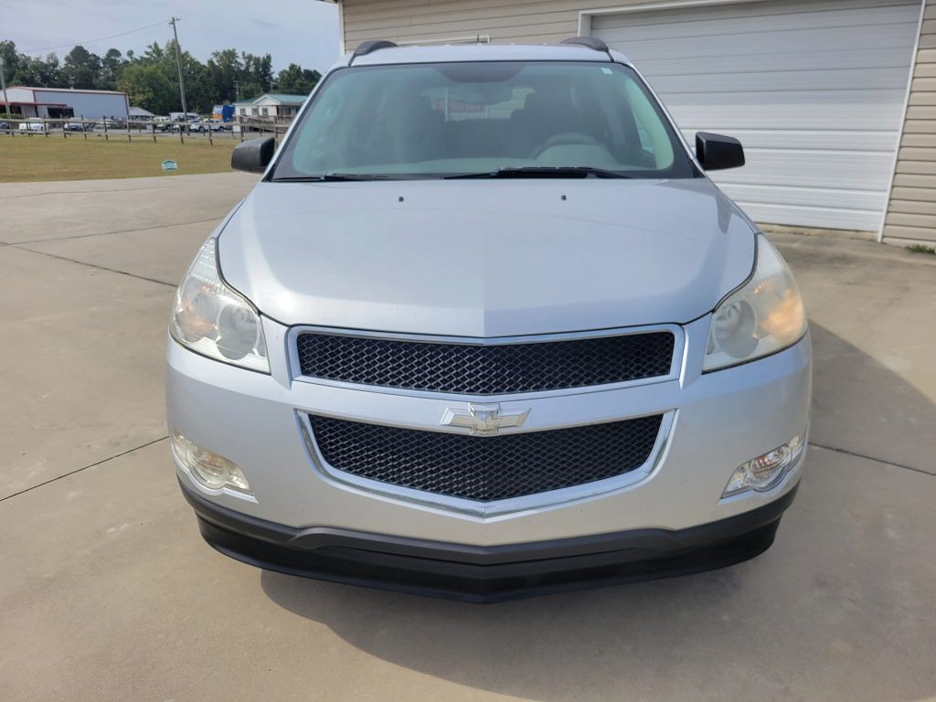2011 Chevrolet Traverse Image 3