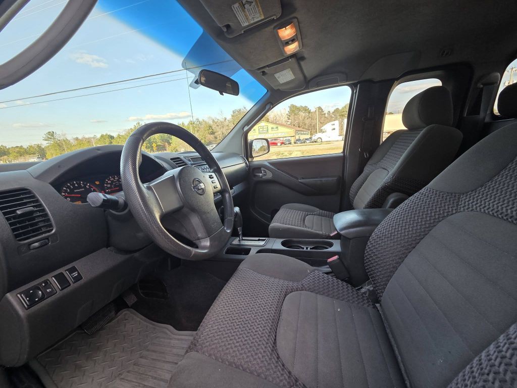 2007 Nissan Frontier Image 10