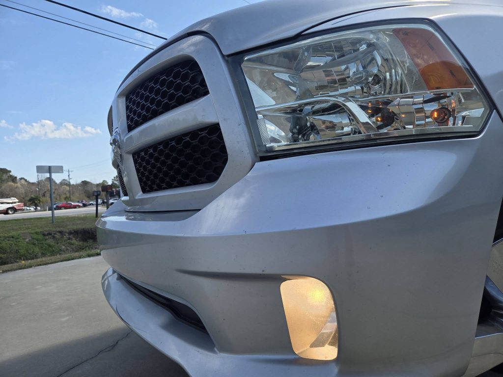 2015 RAM 1500 Image 3