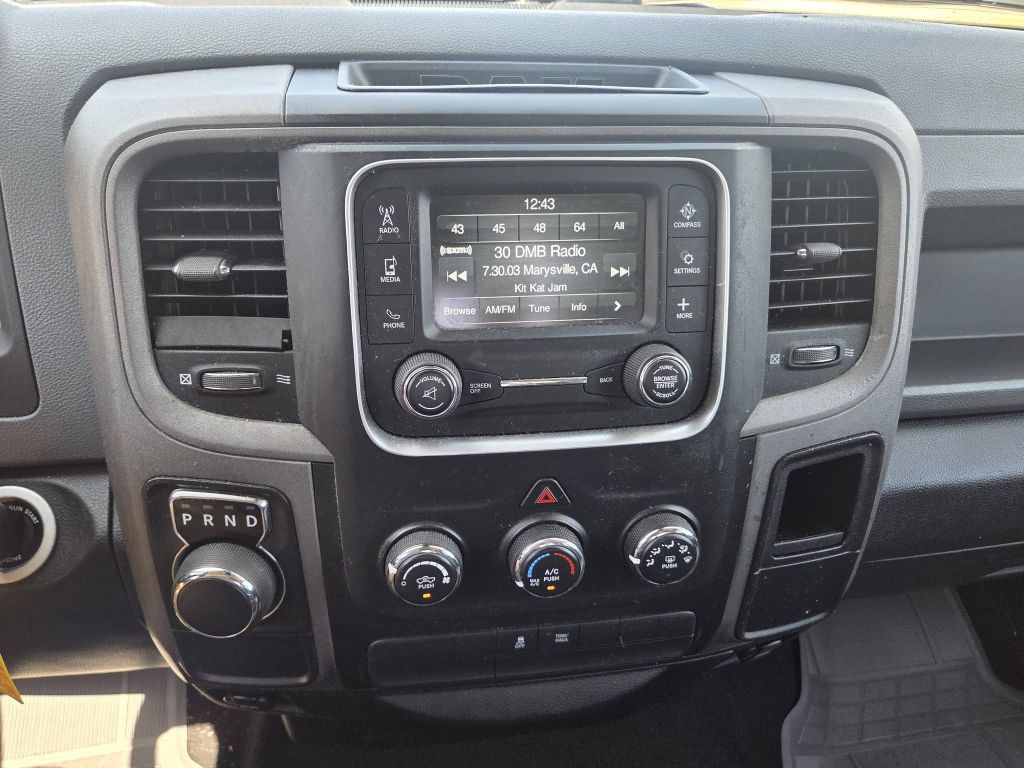 2015 RAM 1500 Image 16