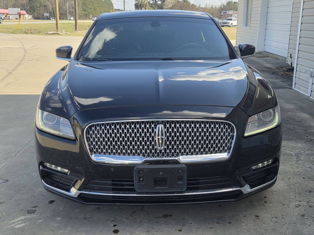 2018 Lincoln Continental Image 3