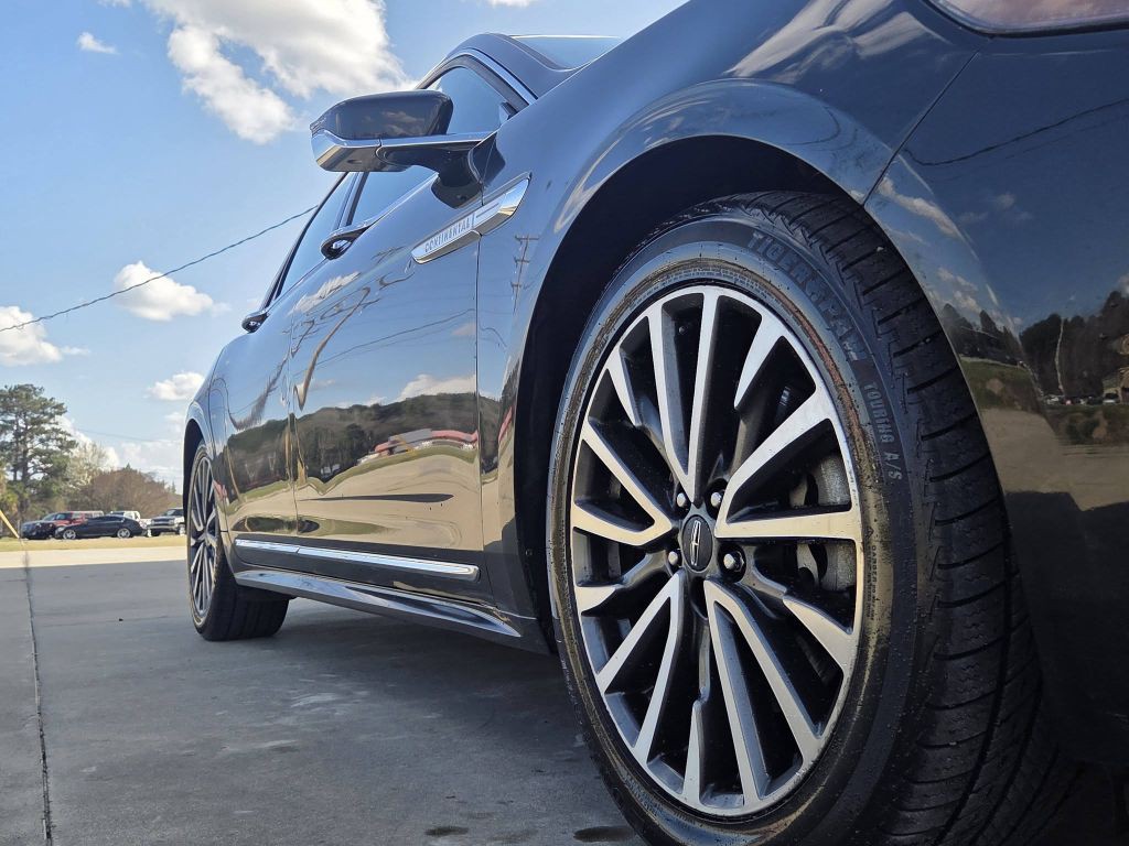 2018 Lincoln Continental Image 5