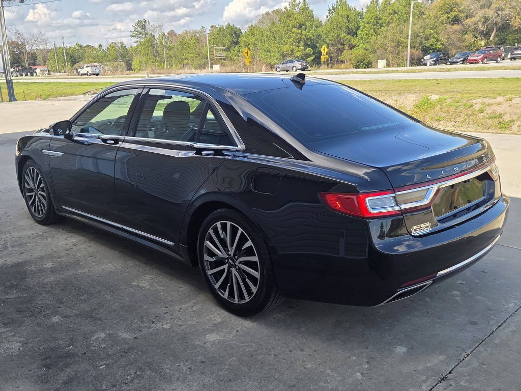 2018 Lincoln Continental Image 8