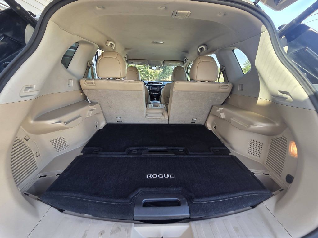 2016 Nissan Rogue Image 11