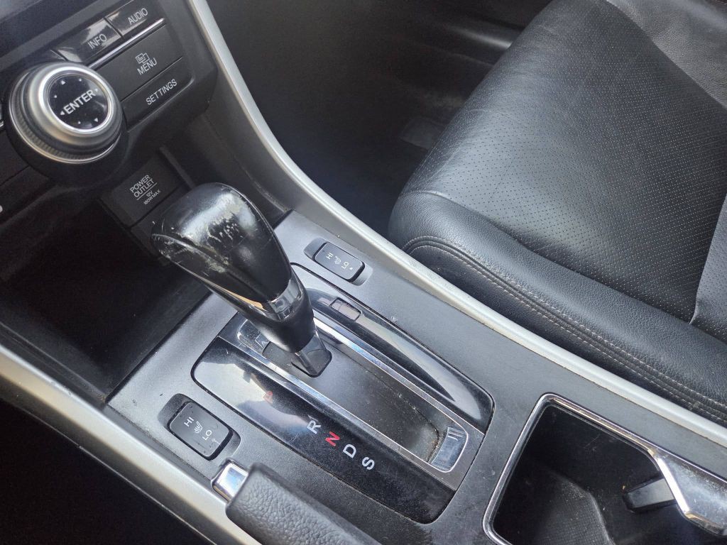 2013 Honda Accord Image 13