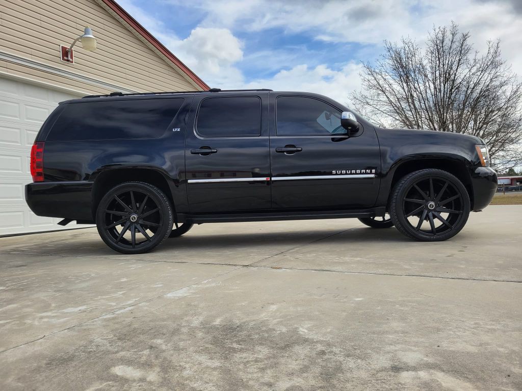 2009 Chevrolet Suburban Image 5
