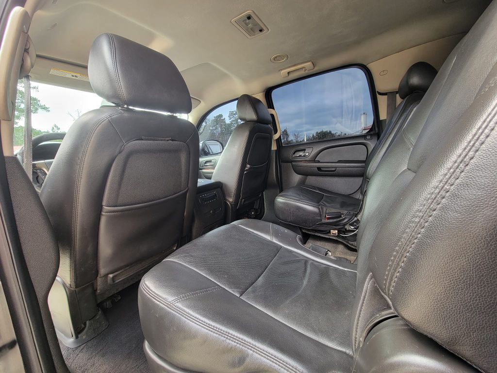 2009 Chevrolet Suburban Image 9
