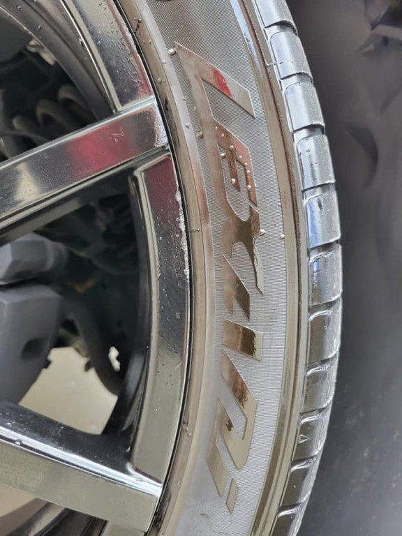 2009 Chevrolet Suburban Image 16