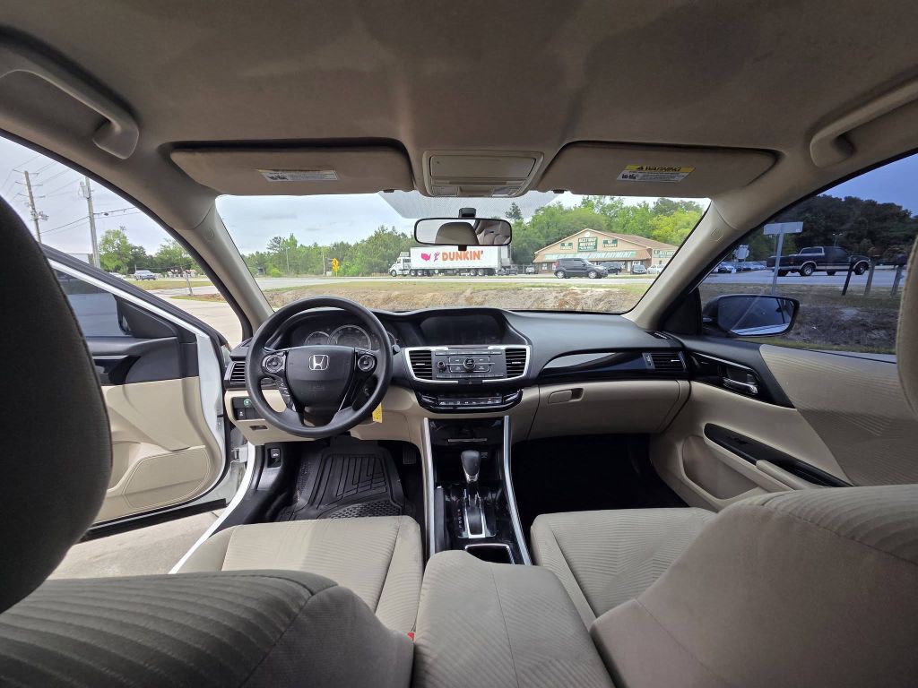 2016 Honda Accord Image 11
