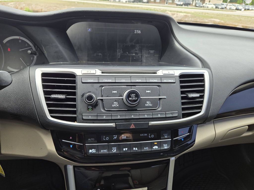 2016 Honda Accord Image 14
