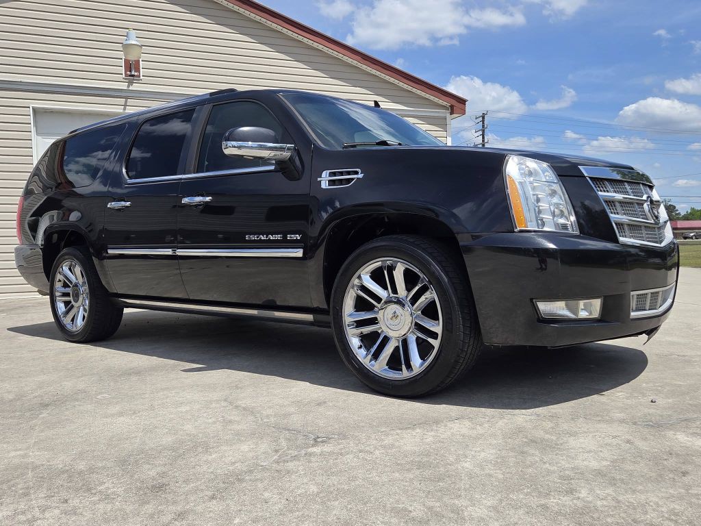 2011 Cadillac Escalade Image 6