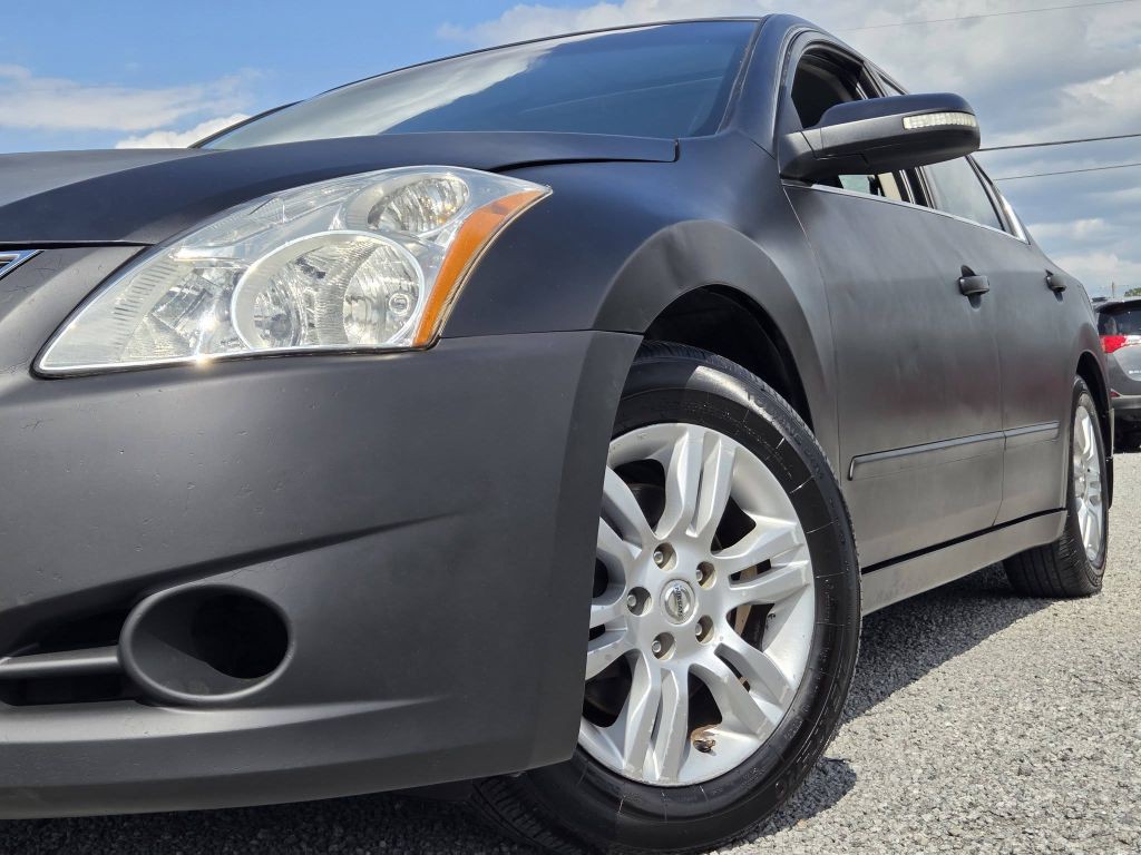 2012 Nissan Altima Image 2