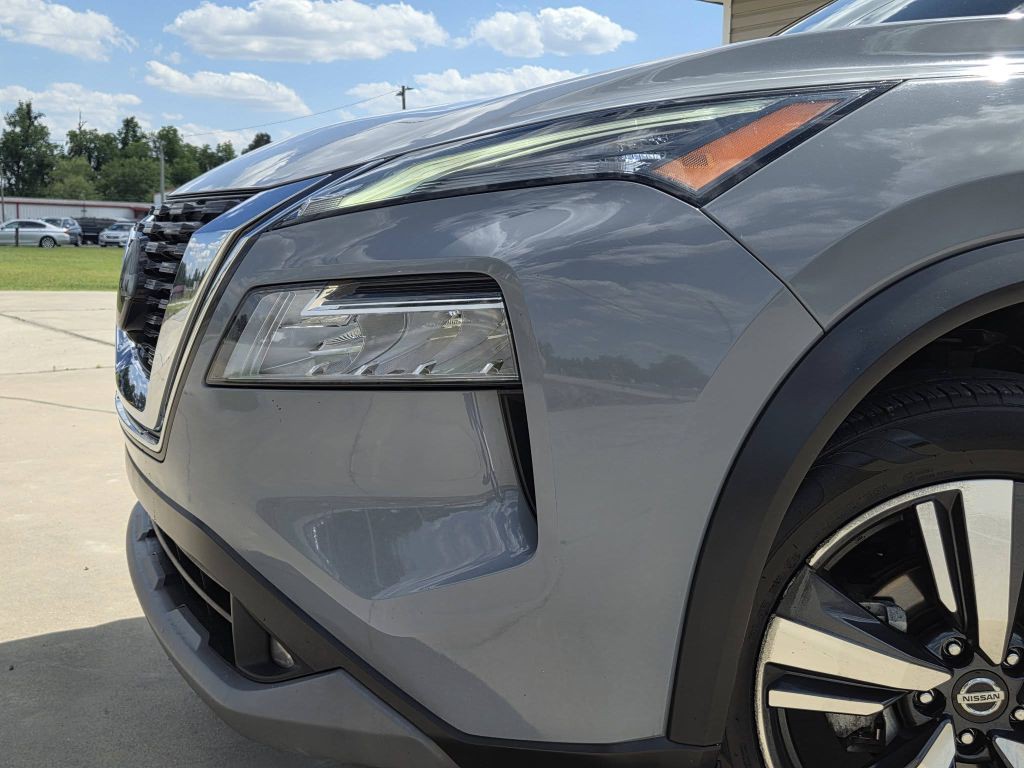 2021 Nissan Rogue Image 2