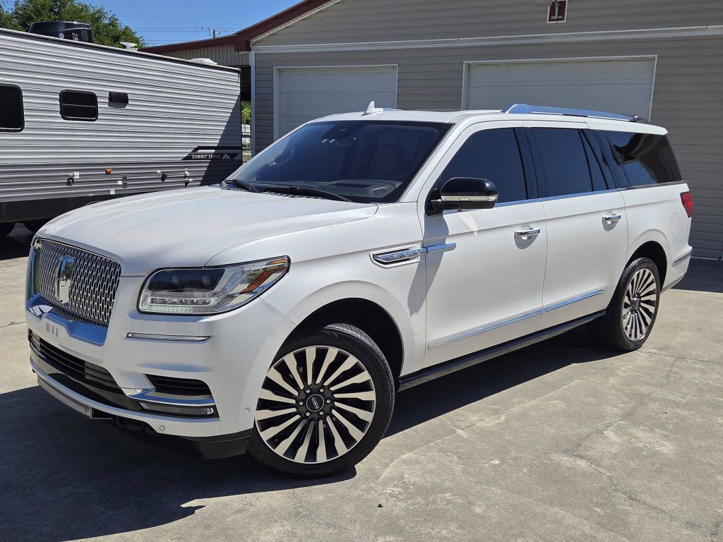 2019 Lincoln Navigator Image 1