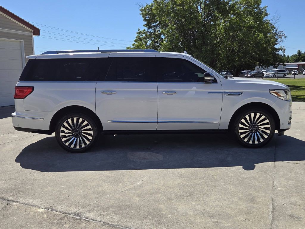 2019 Lincoln Navigator Image 6