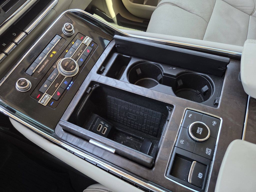 2019 Lincoln Navigator Image 20