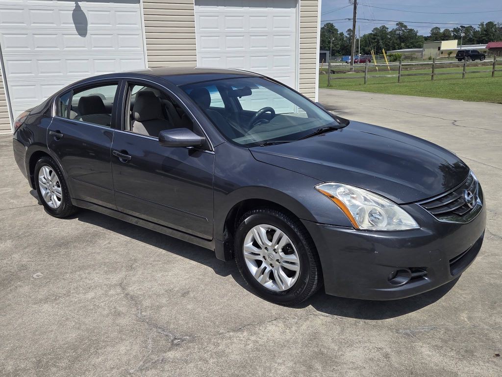 2011 Nissan Altima Image 3