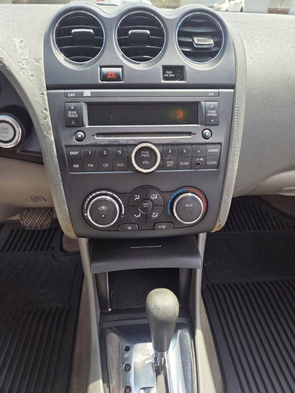 2011 Nissan Altima Image 14