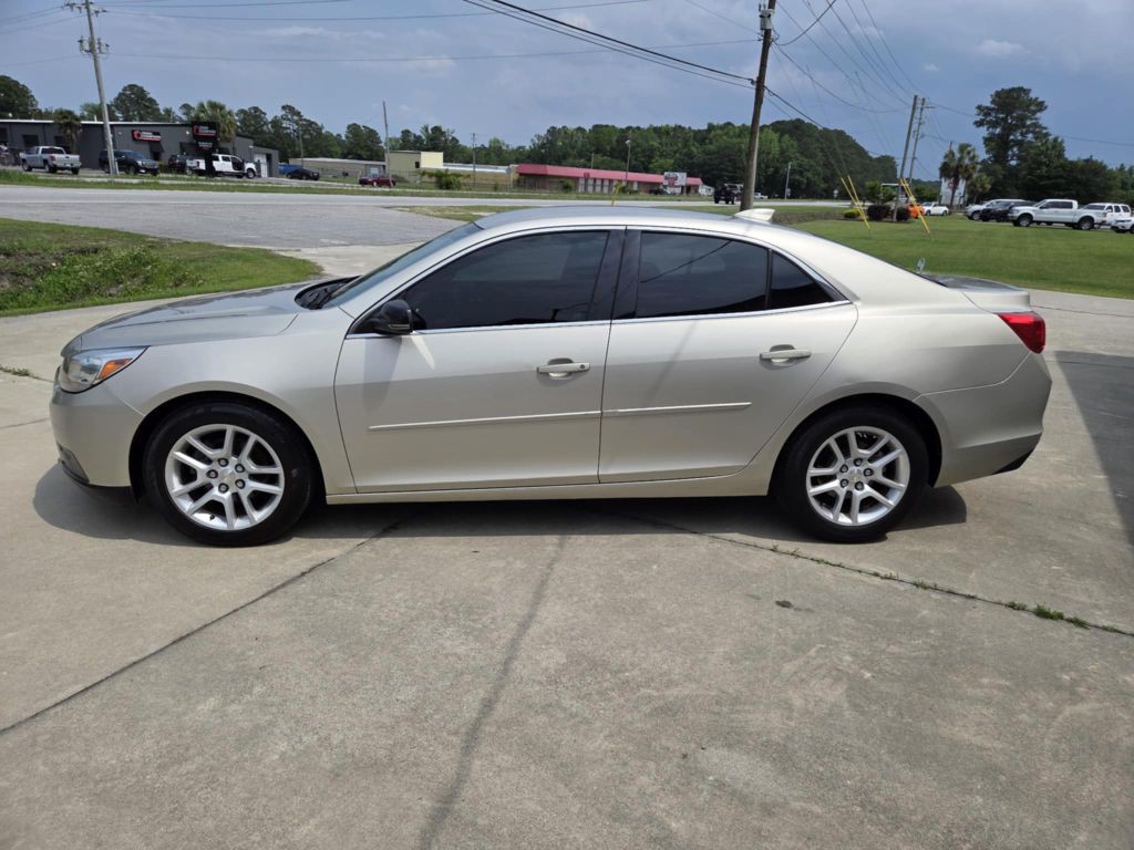 2015 Chevrolet Malibu Image 9