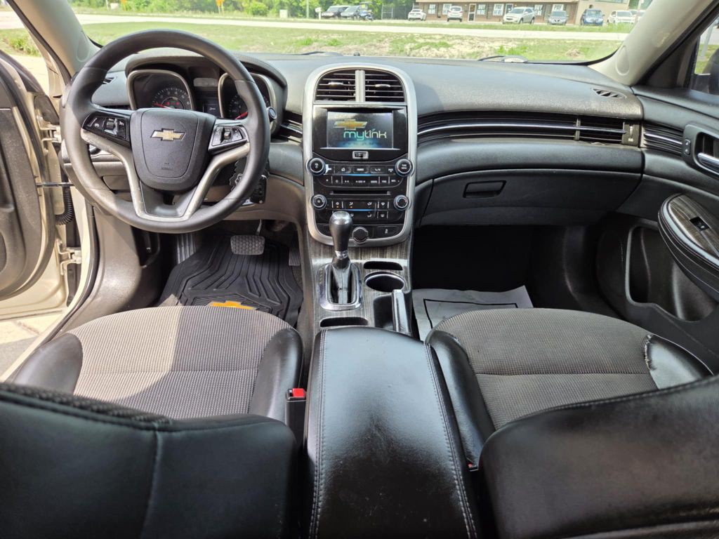 2015 Chevrolet Malibu Image 15