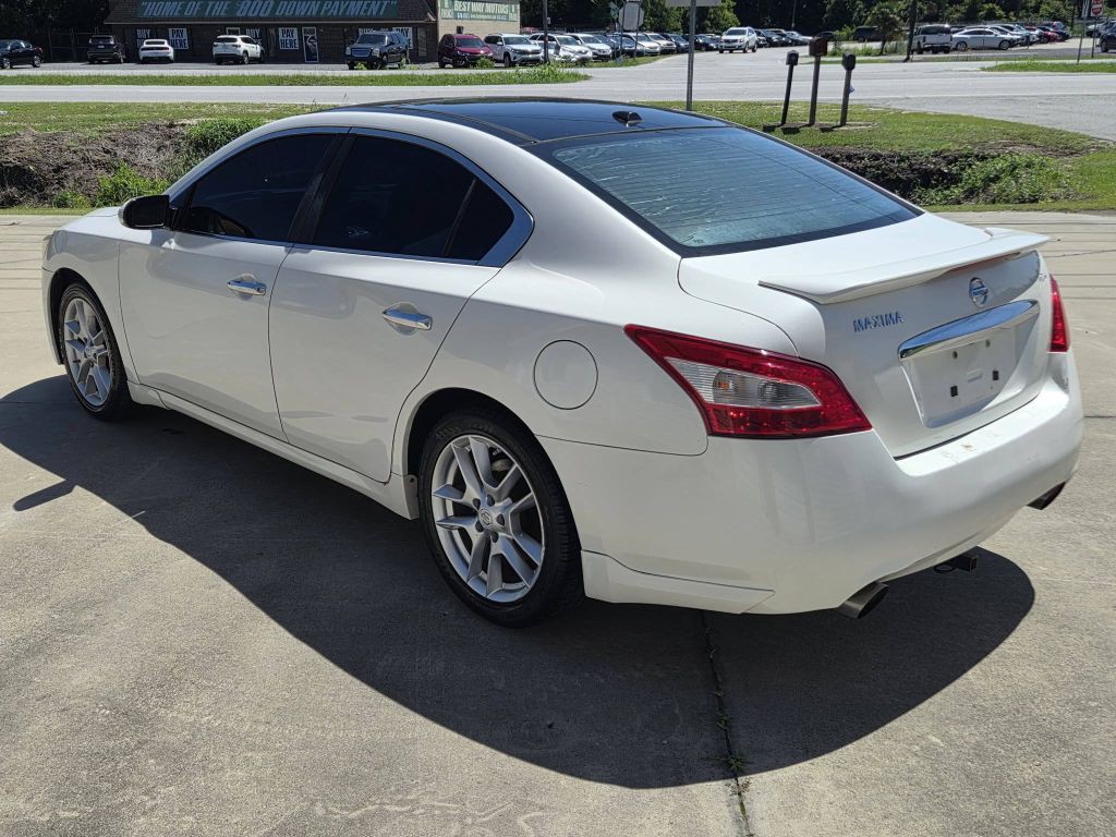 2010 Nissan Maxima Image 6