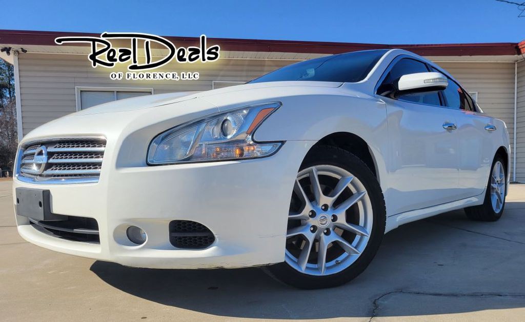 2010 Nissan Maxima Image 9