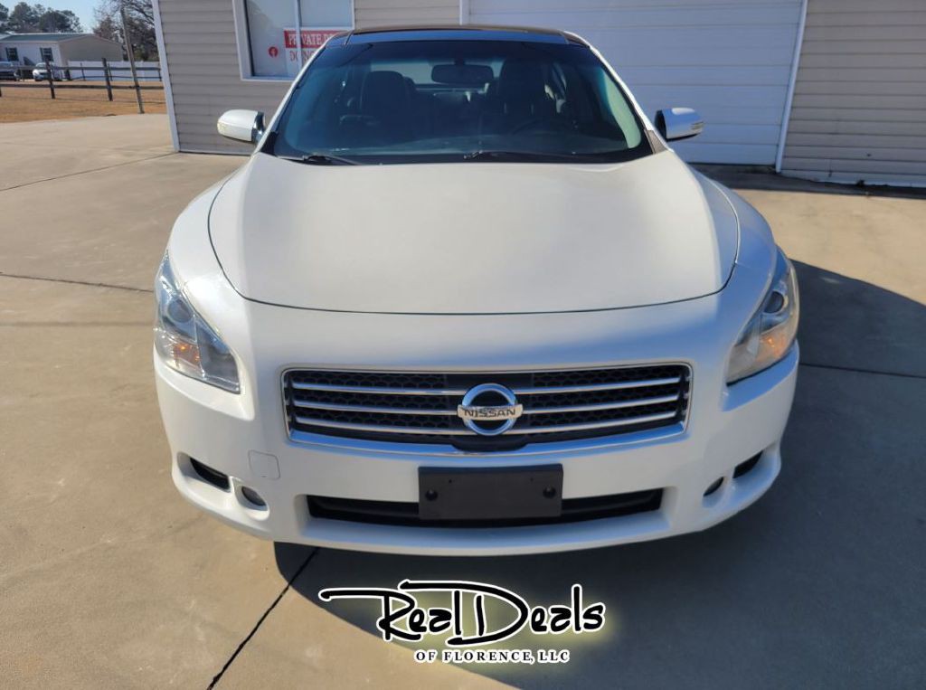 2010 Nissan Maxima Image 10