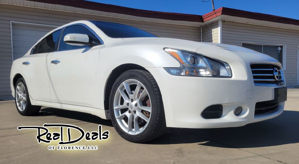 2010 Nissan Maxima Image 11