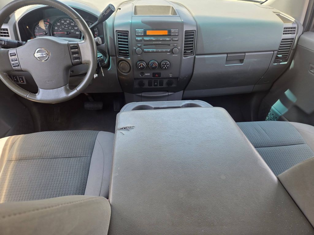 2007 Nissan Titan Image 13