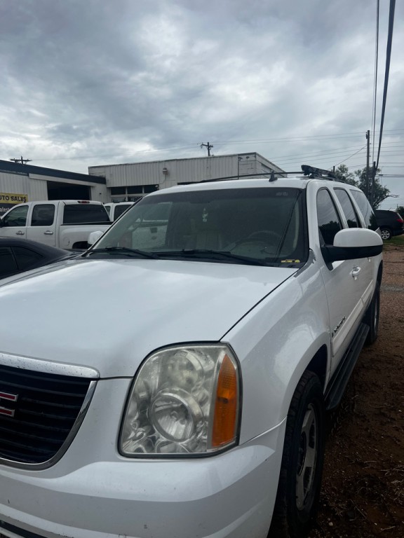 2007 GMC Yukon Image 1