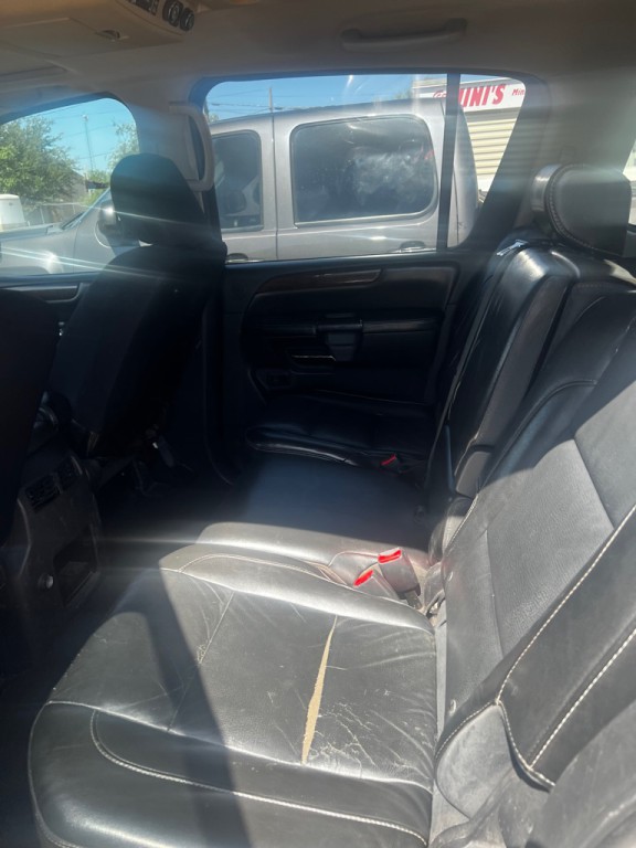 2010 Nissan Armada Image 7