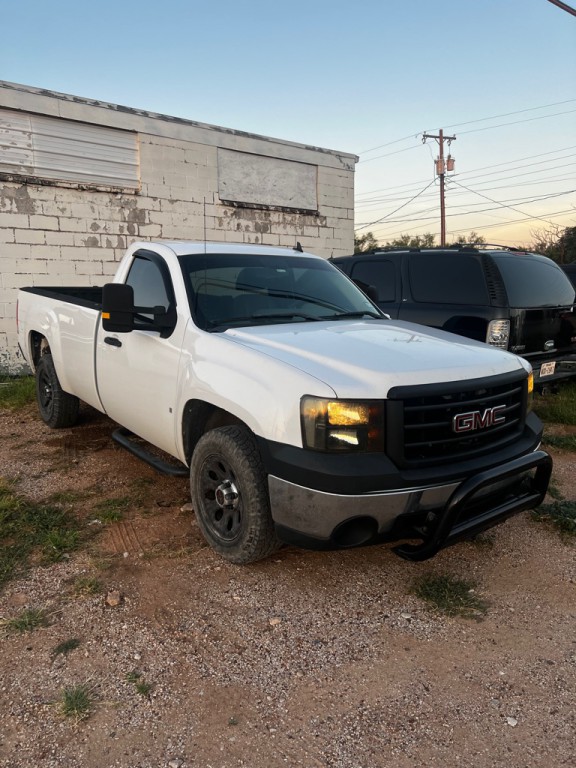 2007 GMC Sierra Image 2