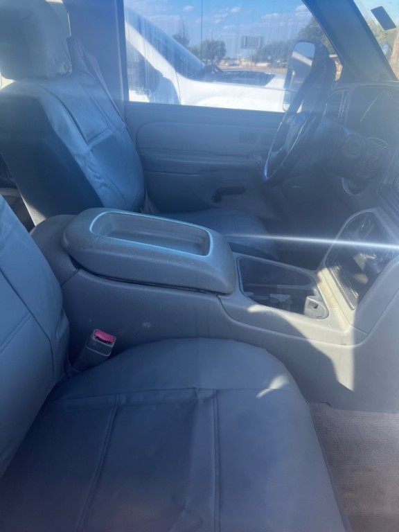 2004 Chevrolet Silverado 1500 Image 4