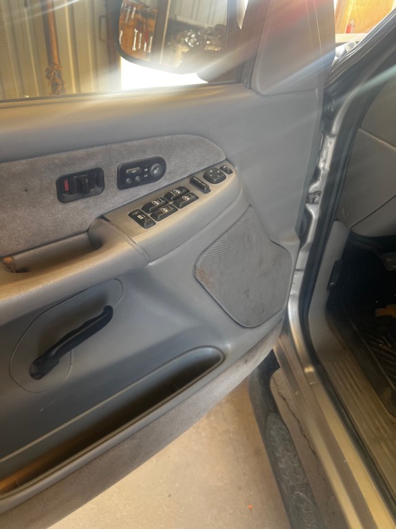 2002 Chevrolet Silverado 1500 Image 8