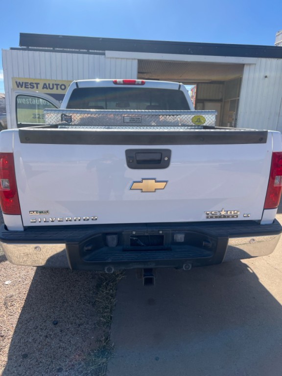 2010 Chevrolet Silverado 1500 Image 3