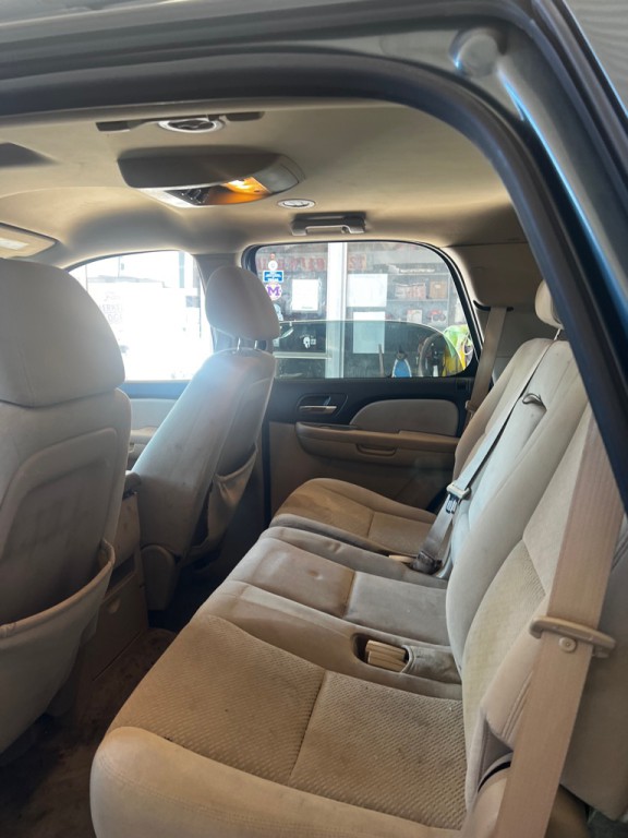 2008 Chevrolet Tahoe Image 2
