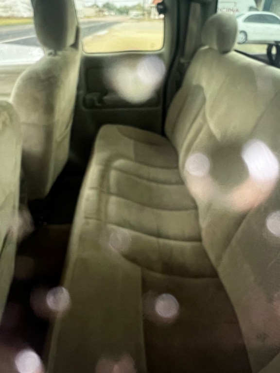 2001 Chevrolet Silverado 1500 Image 9