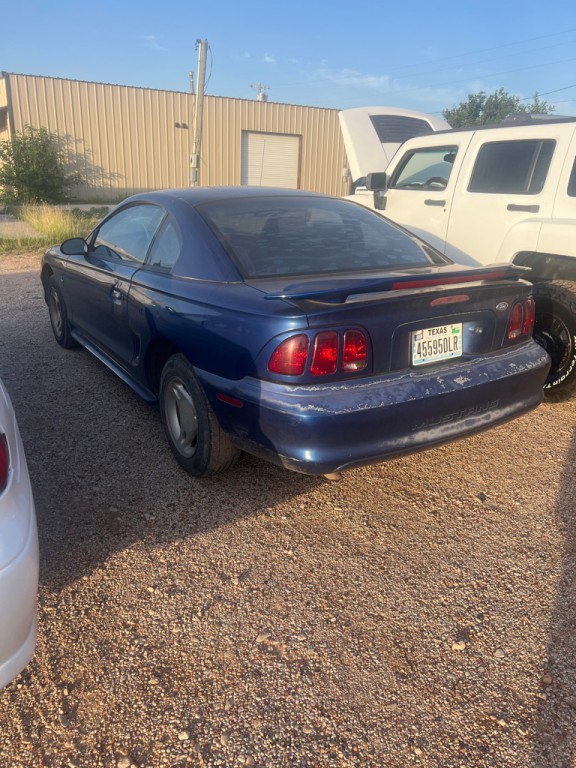 1996 Ford Mustang Image 1