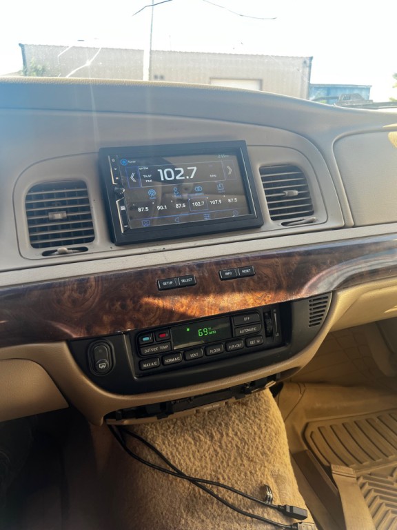2006 Mercury Grand Marquis Image 3