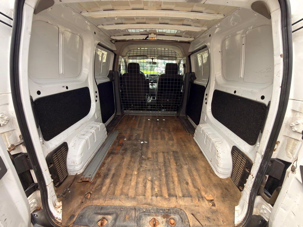 2015 Chevrolet Express Image 11