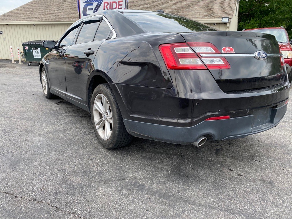 2014 Ford Taurus Image 5