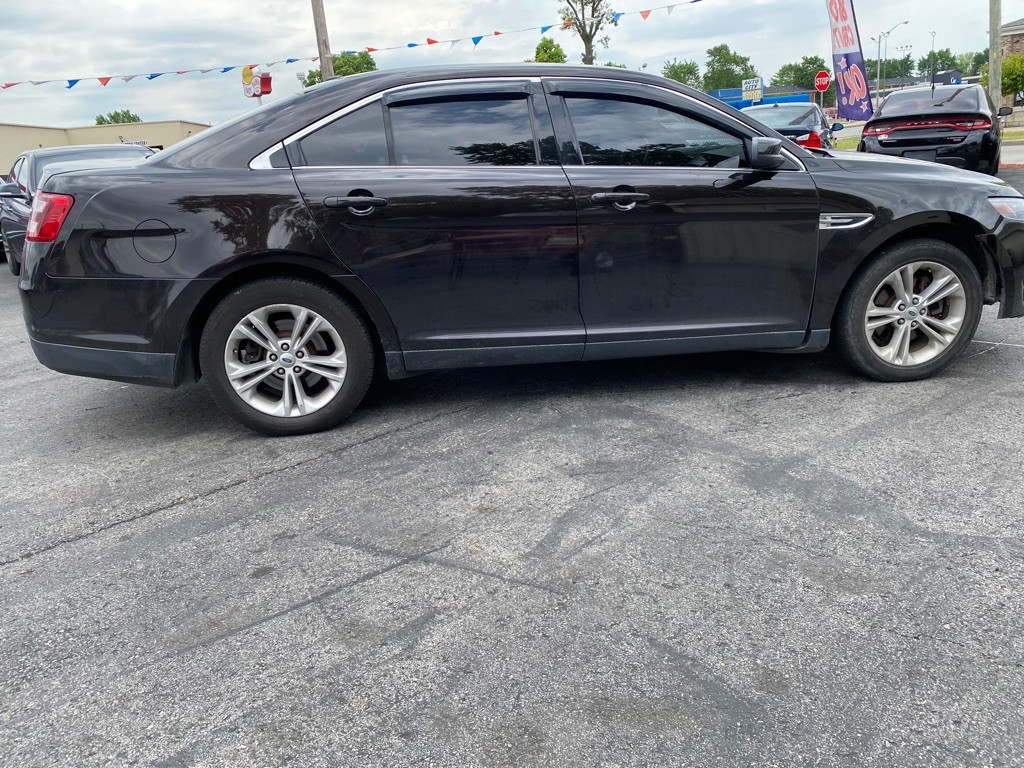 2014 Ford Taurus Image 7