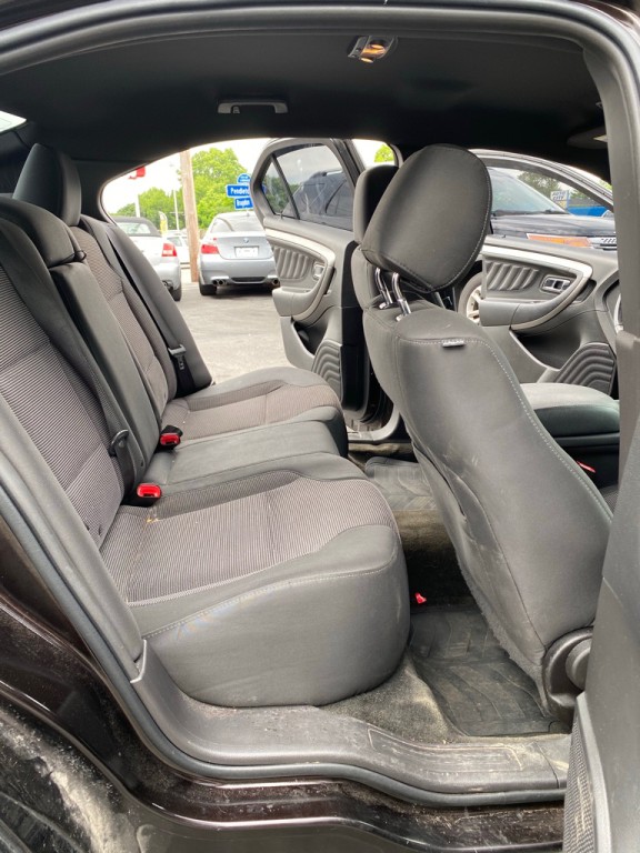 2014 Ford Taurus Image 15