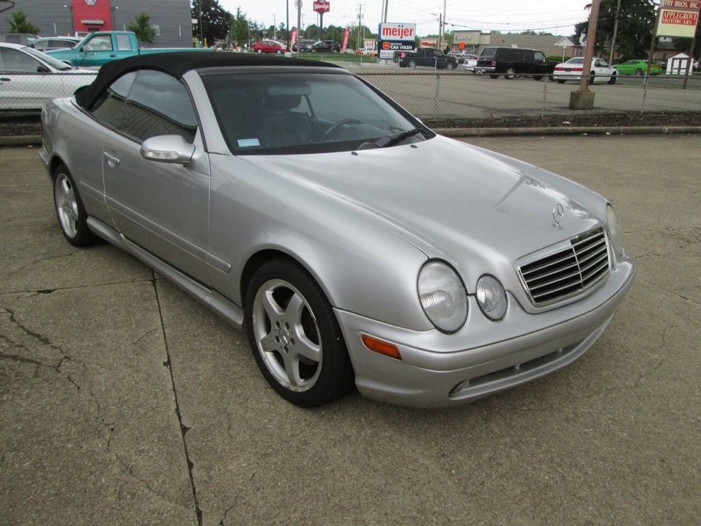 2003 Mercedes-Benz CLK-Class Image 6