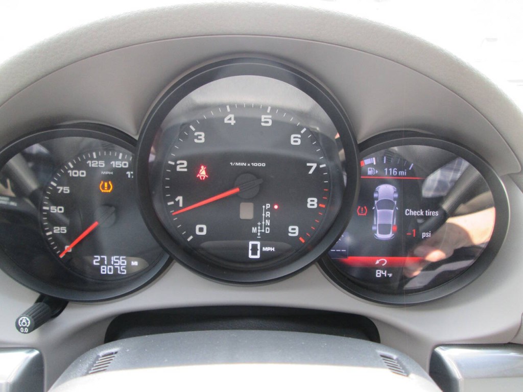 2015 Porsche Cayman Image 14